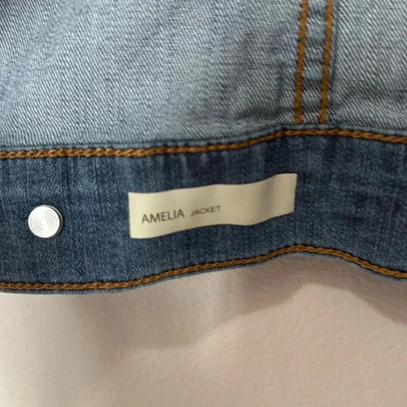 Kut from the Kloth Jean Jacket Amelia Women’s Size Small Blue Short Denim Active - Picture 3 of 12